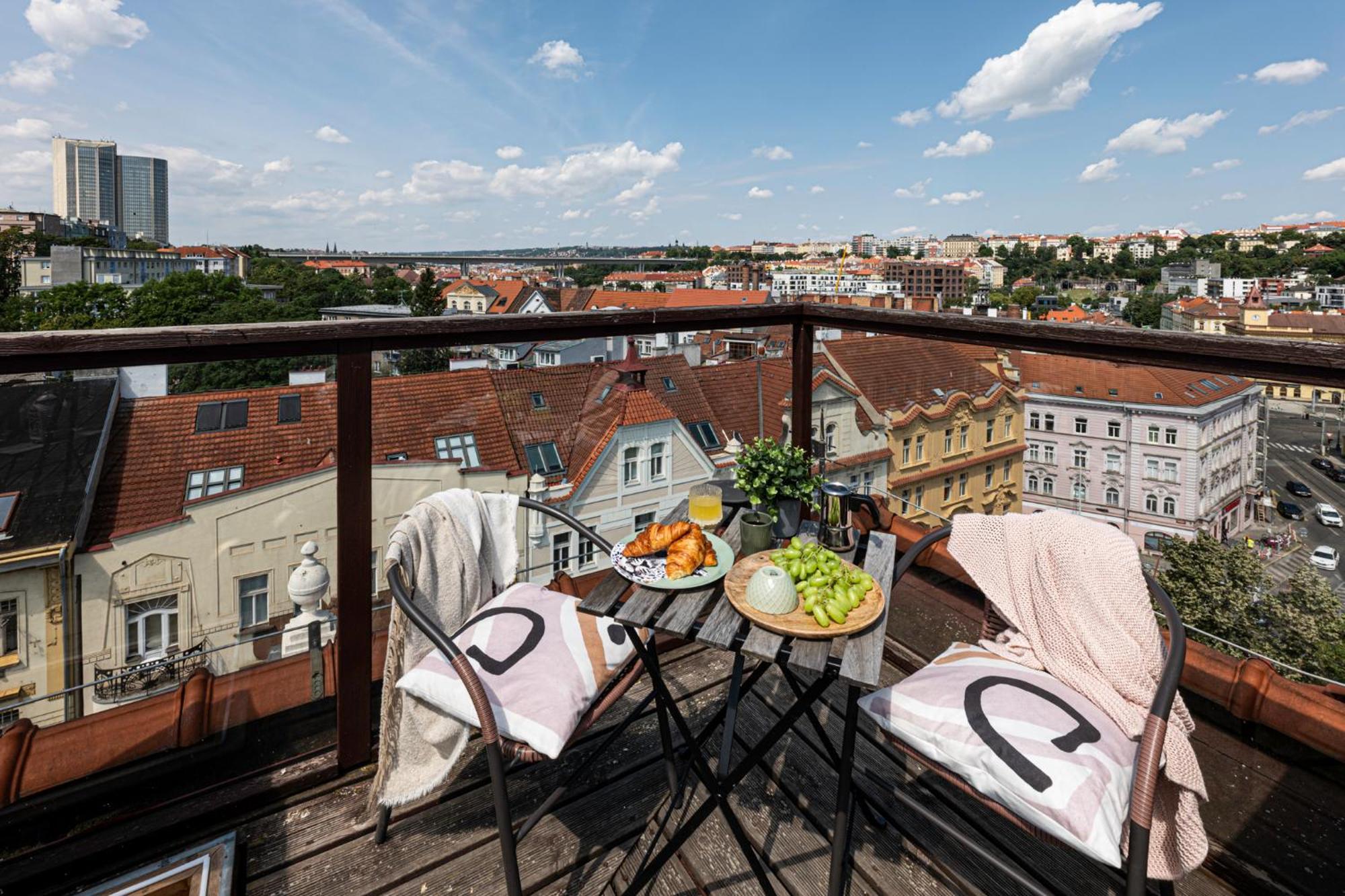 Prague Days - Terrace - Stunning View - Duplex Praga Exterior foto